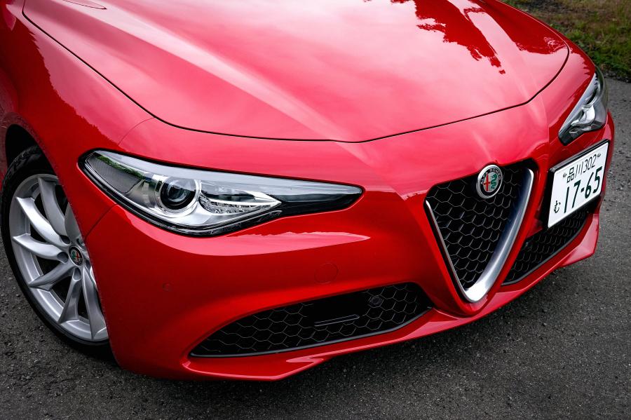 Детали экстерьера Alfa Romeo Giulia (952) 2017 года  (JP) (фото 11 из 18)